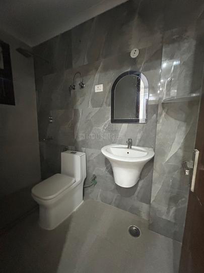 Vasant Kunj Envlave Bathroom 1