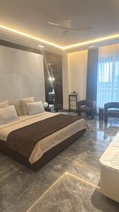 Bedroom Image of 2600 Sq.ft 4 BHK Builder Floor for sale in Vasant Vihar New Delhi for Rs. 270000000