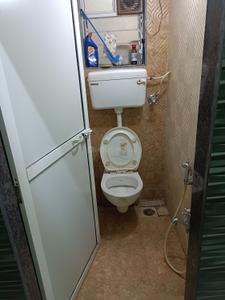 Bathroom Image of 684 Sq.ft 1 BHK Apartment / Flat for sale in Thane East Thane for Rs. 11500000