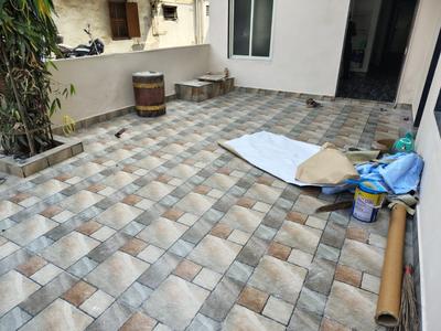 Balcony Image of 500 Sq.ft 2 BHK Apartment / Flat for rent in Naranpura Ahmedabad for Rs. 25000