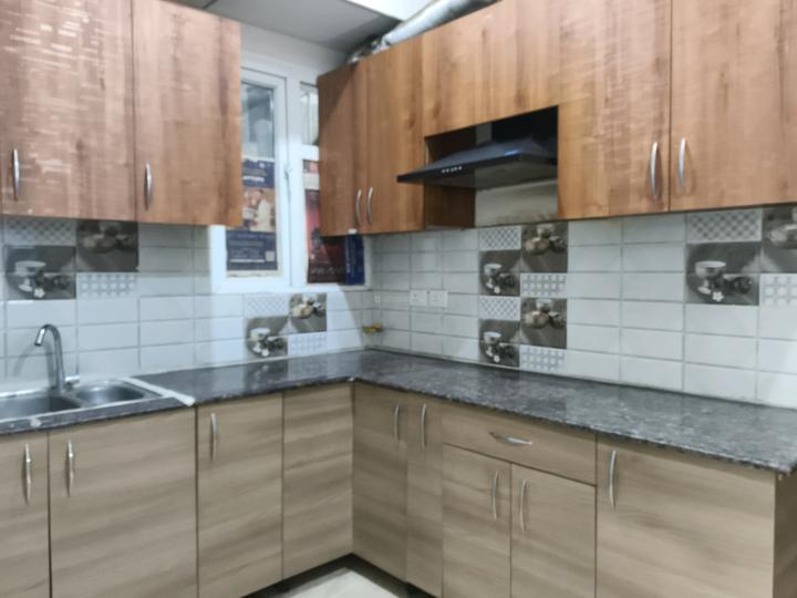 Gaur City 7th Avenue Main Image 1