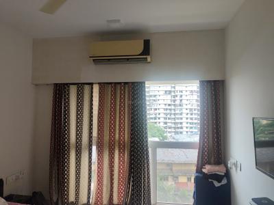Bedroom Image of 1200 Sq.ft 3 BHK Apartment / Flat for rent in Raheja Ridgewood, Goregaon East Mumbai for Rs. 130000