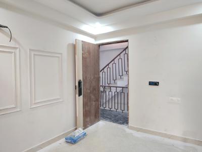 Living Room Image of 1050 Sq.ft 2 BHK Apartment / Flat for sale in Pearl Vista, Noida Extension Greater Noida for Rs. 5600000