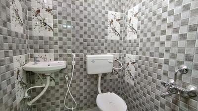 Bathroom Image of 950 Sq.ft 2 BHK Independent House for sale in Pattabiram Chennai for Rs. 4300000