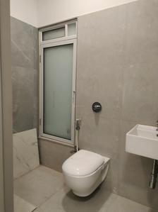 Common Bathroom Image of 650 Sq.ft 2 BHK Apartment / Flat for sale in Emerald Dotom Isle, Kandivali West Mumbai for Rs. 13300000