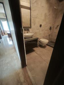 Bathroom Image of 1130 Sq.ft 3 BHK Apartment / Flat for sale in Kukreja Chembur Heights II, Chembur Mumbai for Rs. 34000000