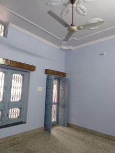 Bedroom Image of 1200 Sq.ft 3 BHK Builder Floor for rent in Jankipuram Lucknow for Rs. 25000