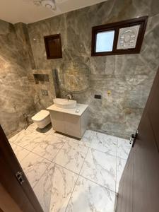 Bedroom Image of 1800 Sq.ft 3 BHK Builder Floor for rent in Pitampura New Delhi for Rs. 65000