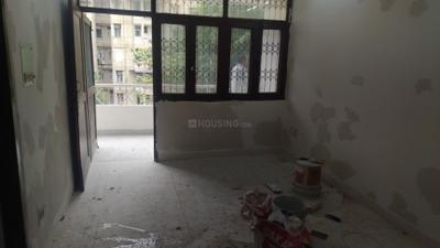 Living Room Image of 1500 Sq.ft 3 BHK Apartment / Flat for rent in Antriksh Shivalik Apartment, Sector 6 Dwarka New Delhi for Rs. 38000