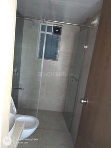 Bathroom Image of 765 Sq.ft 2 BHK Apartment / Flat for rent in Dosti West County Oak, Thane West Thane for Rs. 30000