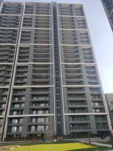 Image of 612 Sq.ft 2 BHK Apartment / Flat for sale in Godrej Woods, Sector 43, Noida for Rs. 20000000