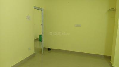 Bedroom Image of 720 Sq.ft 2 BHK Apartment / Flat for sale in Picnic Garden Kolkata for Rs. 2350000