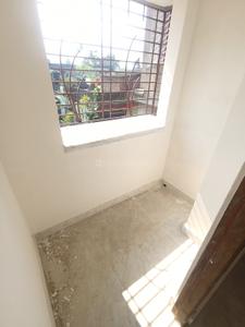 Balcony Image of 850 Sq.ft 2 BHK Apartment / Flat for sale in Tollygunge Kolkata for Rs. 2600000