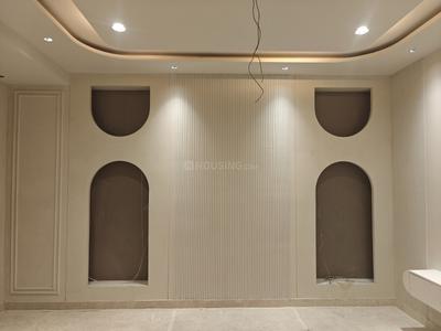 Living Room Image of 2304 Sq.ft 4 BHK Builder Floor for sale in Model Town New Delhi for Rs. 55000000