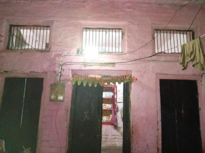 Living Room Image of 1200 Sq.ft 8 BHK Independent House for sale in Aminabad Lucknow for Rs. 5000000