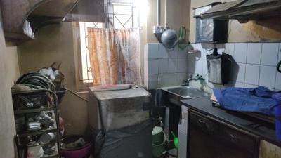 Kitchen Image of 800 Sq.ft 2 BHK Apartment / Flat for sale in Gariahat Kolkata for Rs. 7500000