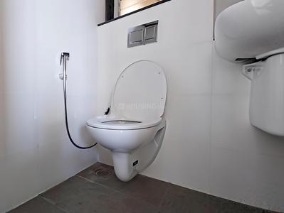Image of 1020 Sq.ft 2 BHK Apartment / Flat for rent in Rustomjee Azziano, Thane West, Thane for Rs. 45000