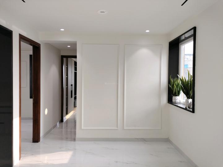 CGHS Palm Court Apartment Main Image 1