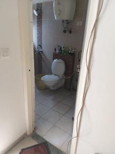 Bathroom Image of 1400 Sq.ft 2 BHK Apartment / Flat for rent in Omaxe Heights, Sector 86 Faridabad for Rs. 35000