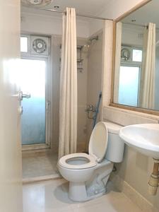 Common Bathroom Image of 890 Sq.ft 2 BHK Apartment / Flat for rent in Hiranandani Jasper, Thane West Thane for Rs. 49000