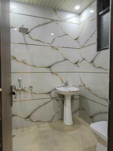 Common Bathroom Image of 1250 Sq.ft 3 BHK Builder Floor for sale in Indirapuram Ghaziabad for Rs. 11700000