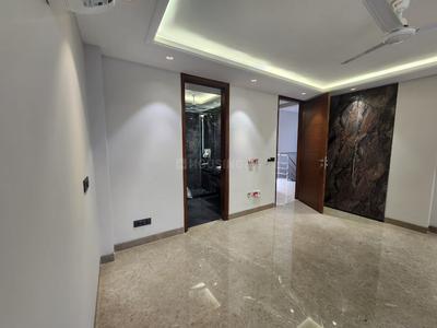 Bedroom Image of 2100 Sq.ft 3 BHK Builder Floor for sale in Panchsheel Enclave New Delhi for Rs. 72500000