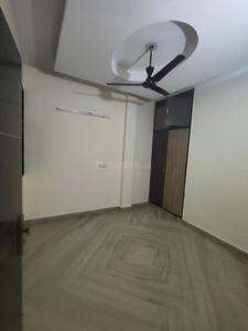 Bedroom Image of 950 Sq.ft 2 BHK Builder Floor for rent in Ramesh Nagar New Delhi for Rs. 24000