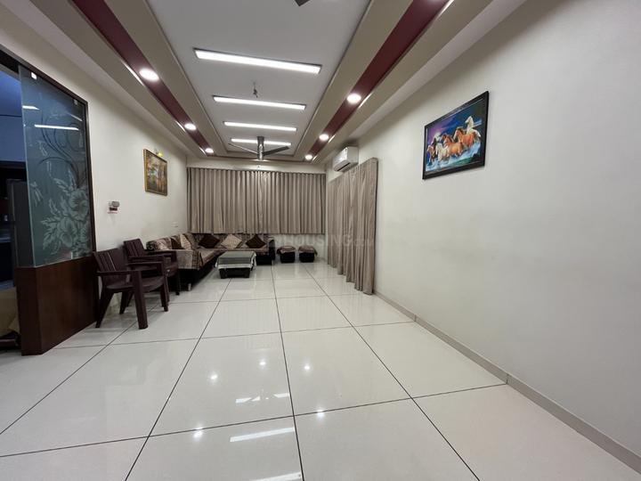 Sahkar Diamond Green Main Image 1