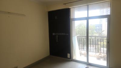 Bedroom Image of 1120 Sq.ft 2 BHK Apartment / Flat for rent in Paramount Mapple, Crossings Republik Ghaziabad for Rs. 17000