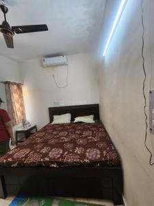Bedroom Image of 850 Sq.ft 2 BHK Builder Floor for rent in Janakpuri New Delhi for Rs. 32500