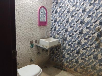 Image of 900 Sq.ft 2 BHK Builder Floor for rent in Ramesh Nagar, New Delhi for Rs. 24000