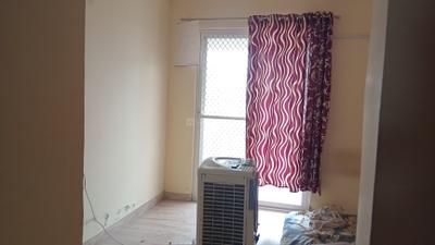Bedroom Image of 1590 Sq.ft 3 BHK Apartment / Flat for rent in Omaxe The Hemisphere, Alpha II Greater Noida for Rs. 28000