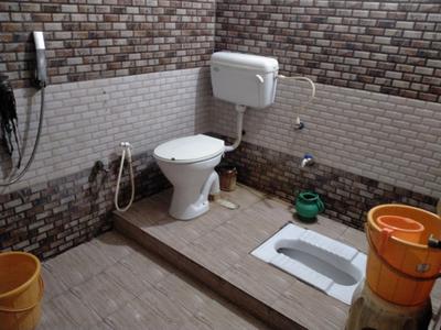 Bathroom Image of 2880 Sq.ft 10 BHK Independent House for sale in Nazir Pura Bahraich for Rs. 15000000
