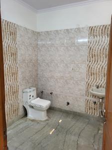 Bathroom Image of 1350 Sq.ft 4 BHK Apartment / Flat for sale in Patel Nagar New Delhi for Rs. 22500000