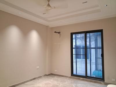 Bedroom Image of 2700 Sq.ft 4 BHK Builder Floor for sale in Paschim Vihar New Delhi for Rs. 50000000