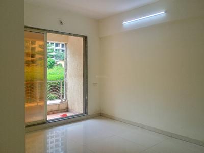 Living Room Image of 990 Sq.ft 2 BHK Apartment / Flat for rent in Runwal Gardens City Cluster 6 Tower 6 To 9, Dombivli East Thane for Rs. 16000