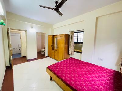 Bedroom Image of 1250 Sq.ft 2 BHK Apartment / Flat for rent in Satellite Ahmedabad for Rs. 25000