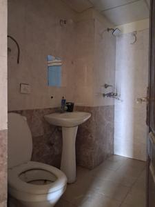 Common Bathroom Image of 1550 Sq.ft 3.5 BHK Apartment / Flat for sale in Gardenia Golf City Phase 4, Sector 75 Noida for Rs. 12254300