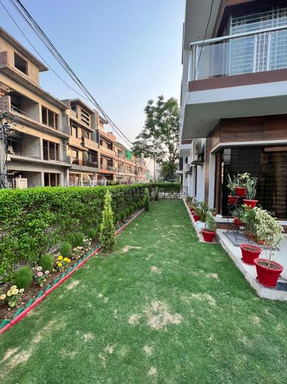 Sector 79 Main Image 1