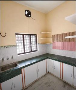 Kitchen Image of 1100 Sq.ft 1 BHK Builder Floor for rent in Vasant Vihar Phase 1 Dehradun for Rs. 15000