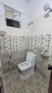 Bathroom Image of 1250 Sq.ft 2 BHK Apartment / Flat for rent in Madhapur Hyderabad for Rs. 45001