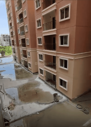 Urbanrise Spring Is In The Air Main Image 1