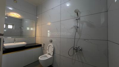 Bathroom Image of 4000 Sq.ft 6 BHK Independent House for sale in Padinharathara Malappuram for Rs. 12500000