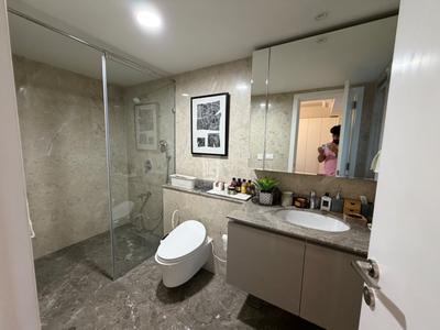 Image of 1752 Sq.ft 2 BHK Apartment / Flat for rent in DLF One Midtown, Karampura, New Delhi for Rs. 72000