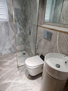 Common Bathroom Image of 2871 Sq.ft 3 BHK Apartment / Flat for sale in Ruparel Jewel, Parel Mumbai for Rs. 100000000