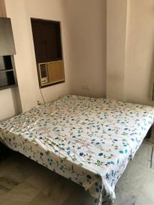 Bedroom Image of 1250 Sq.ft 2 BHK Apartment / Flat for rent in Shahibaug Ahmedabad for Rs. 22000