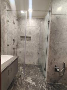 Bathroom Image of 1944 Sq.ft 3 BHK Builder Floor for rent in Sarvapriya Vihar New Delhi for Rs. 150000