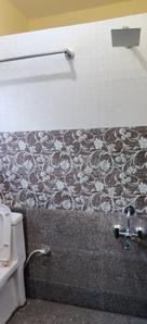 Bathroom Image of 1200 Sq.ft 3 BHK Duplex for rent in State Bank Of India Colony Bengaluru for Rs. 22000