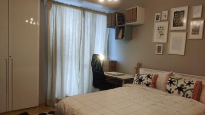 Bedroom Image of 2400 Sq.ft 3 BHK Apartment / Flat for sale in DLF One Midtown, Karampura New Delhi for Rs. 64500000