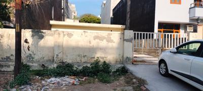 Image of 300 Sq.ft Residential Plot / Land for sale in Sector 99, Noida for Rs. 64000000